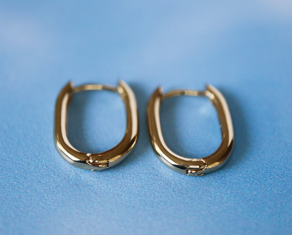 Gold hoops alargados