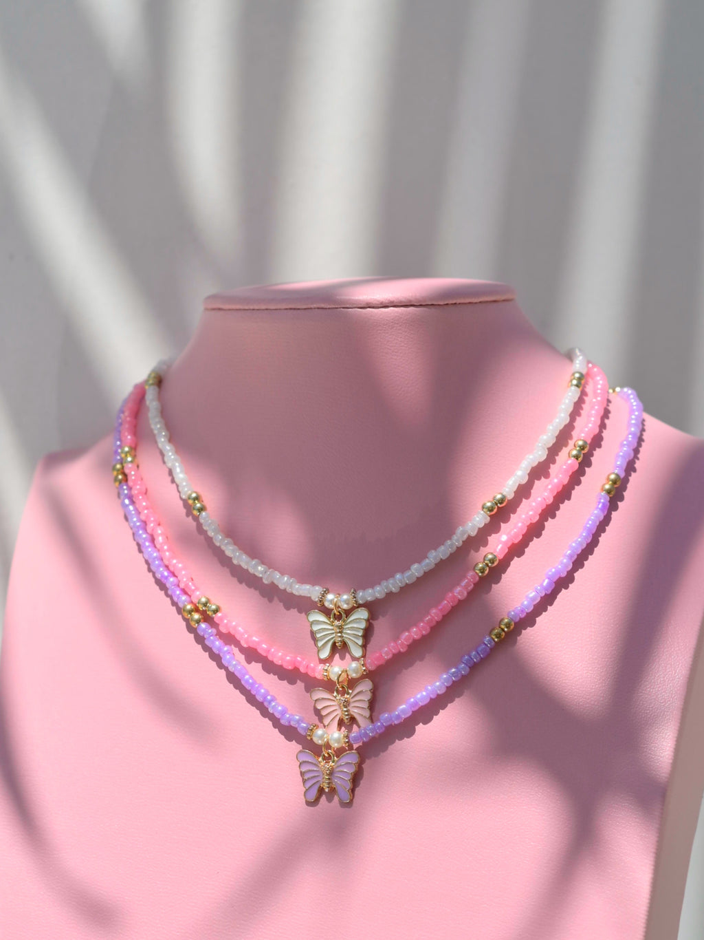 Collar de mariposas