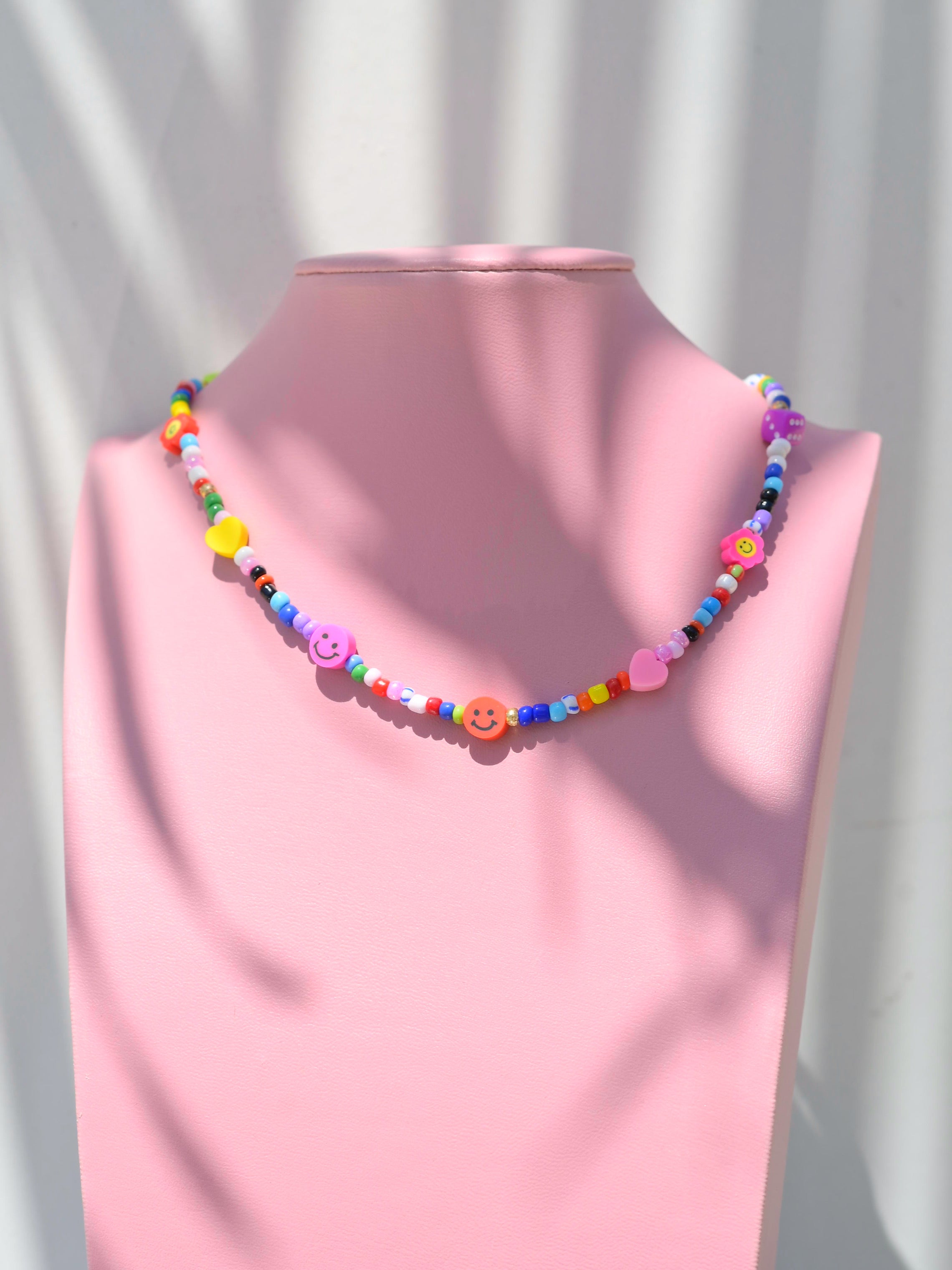 Collar colores happy faces