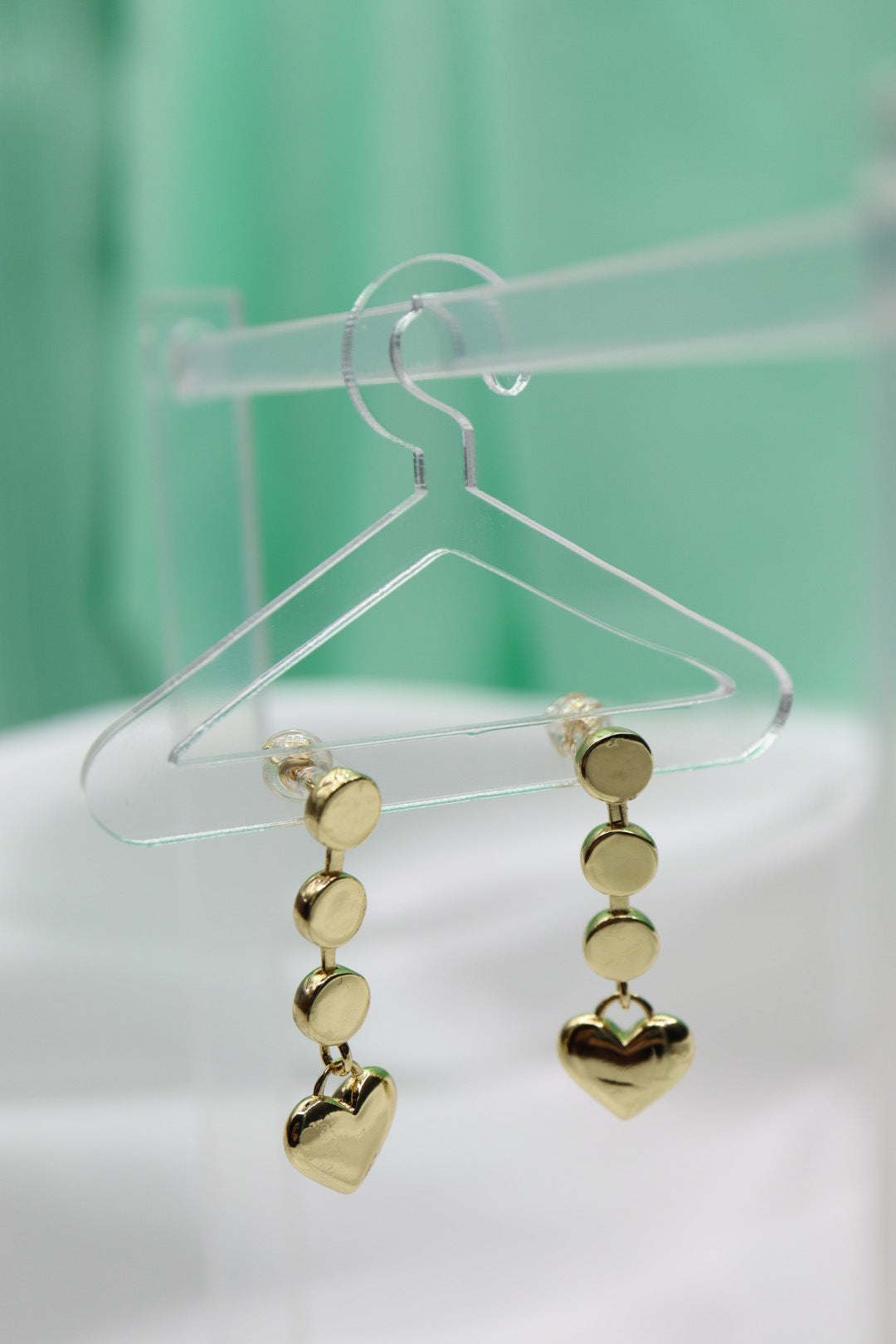 Arete largo con puntos y corazón