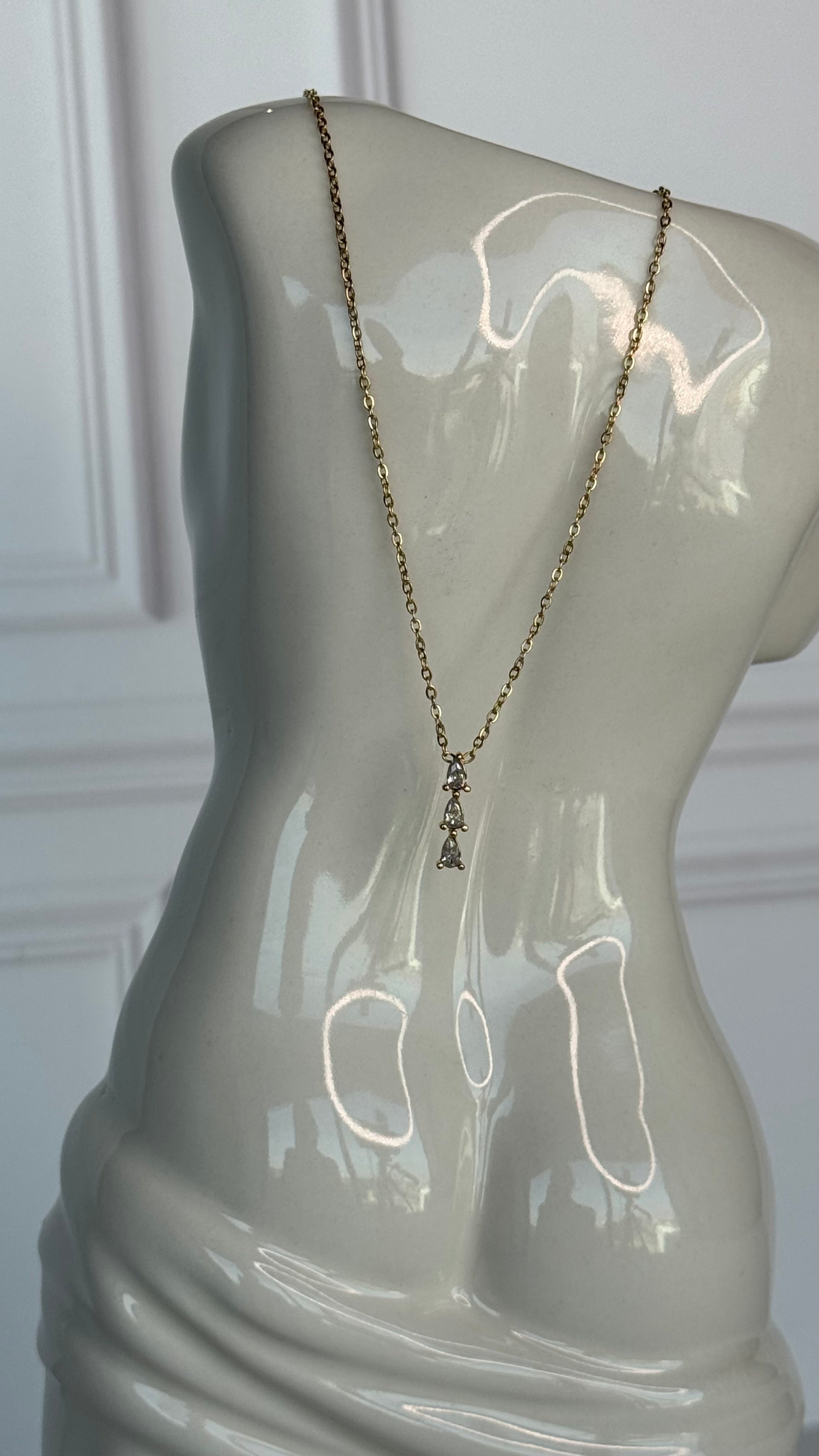 Collar 3 diamantes en gota