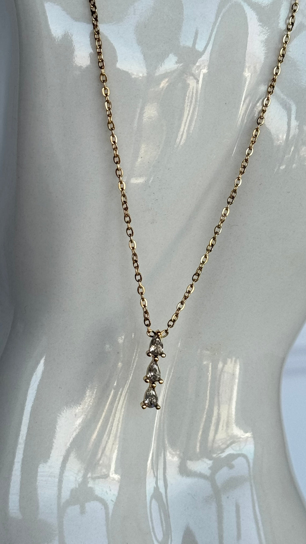 Collar 3 diamantes en gota