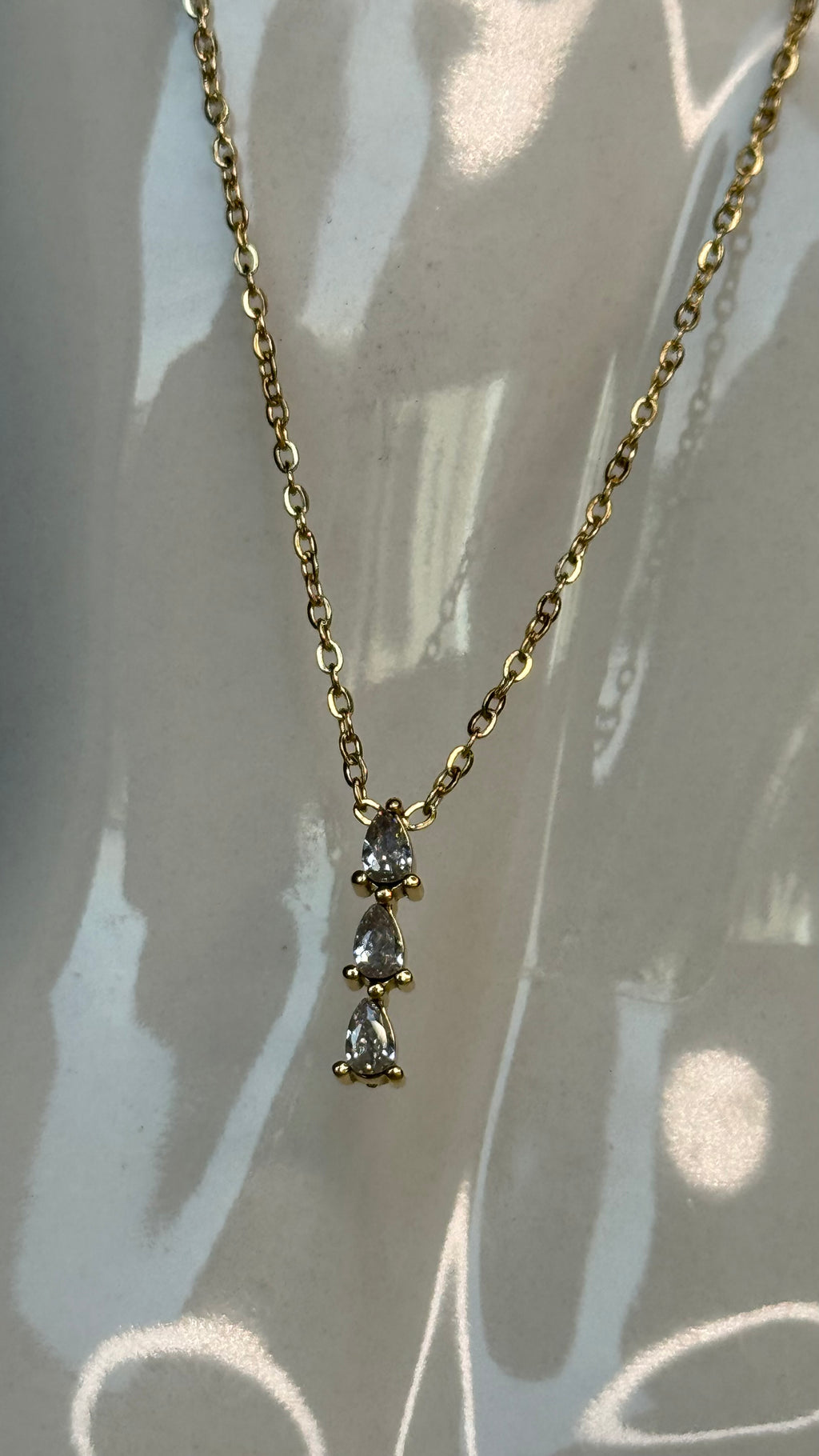 Collar 3 diamantes en gota