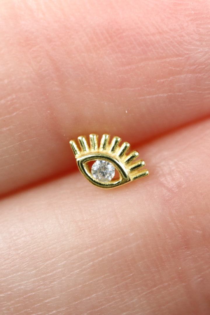 Piercing de ojo con diamante