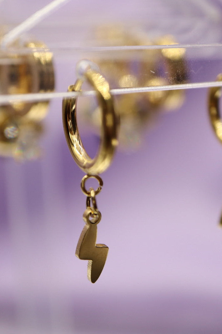 Hoop con rayo colgante