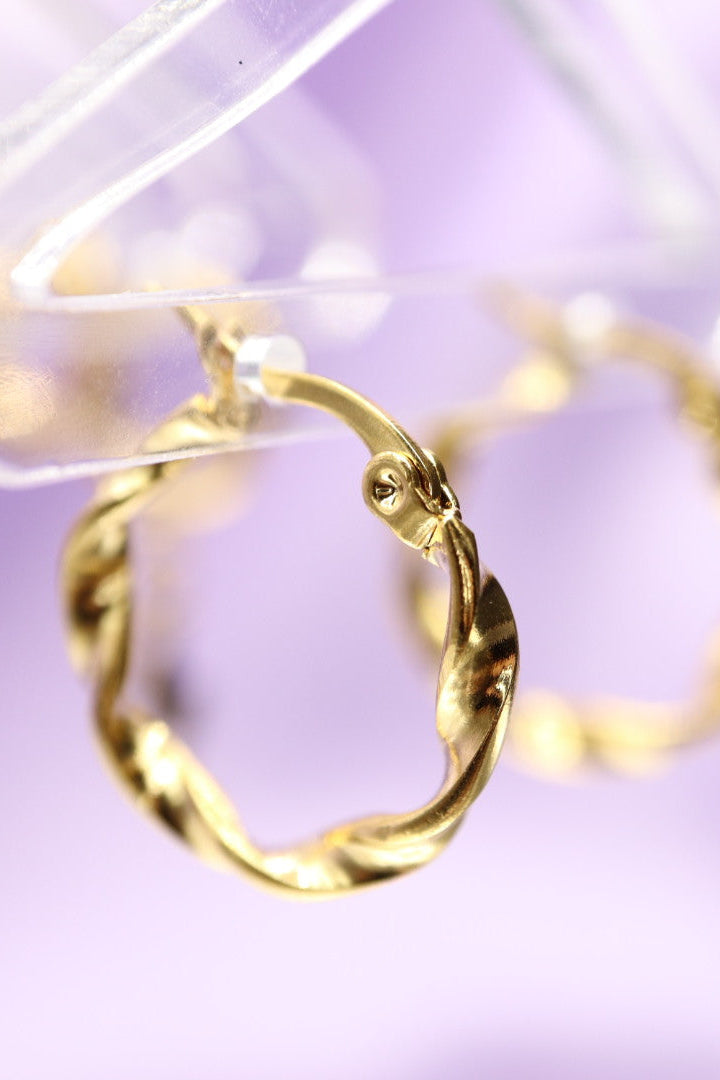 Aros de oro tamaño chico