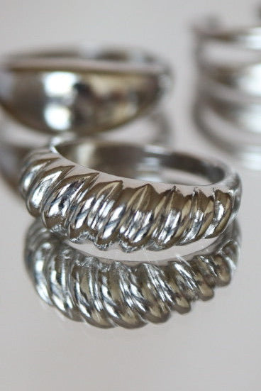 Anillo Oruga plateado